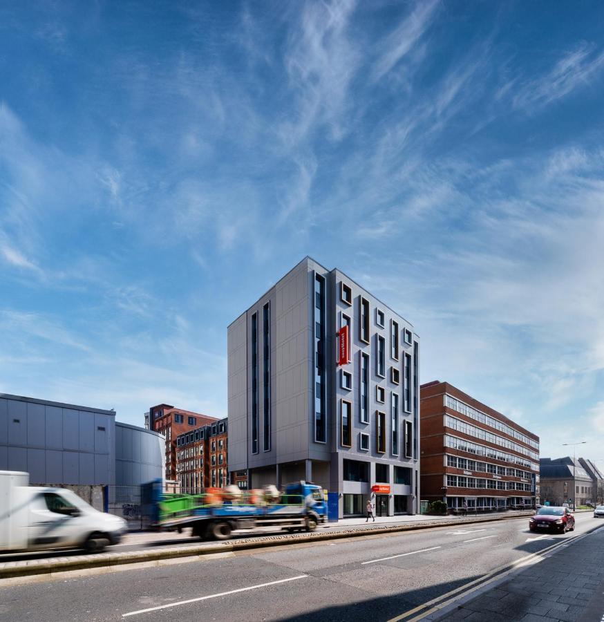 Easyhotel Cardiff Exterior foto